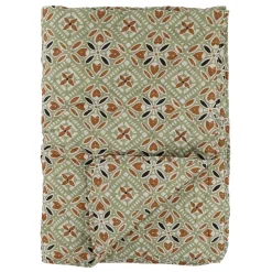 Chic Antique Aix Quilt mit Batikmuster