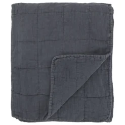 Chic Antique Aix Vintage Quilt