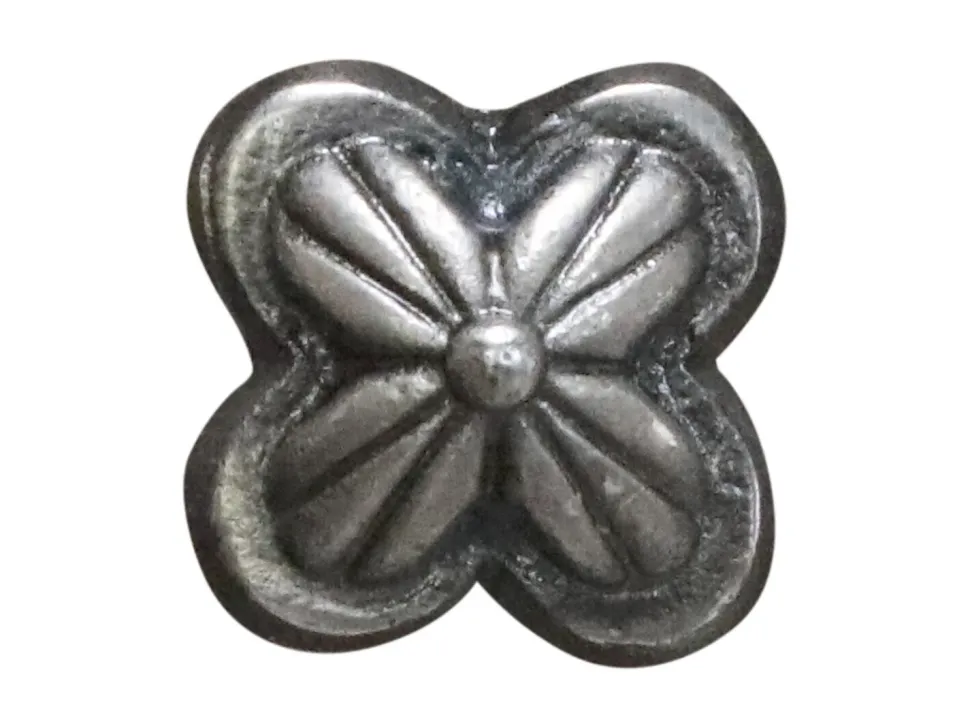 Chic Antique Eisengriff in Blumenform