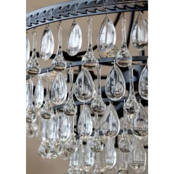 Chic Antique Versailles Kronleuchter mit tropfenformigen Glasprismen
