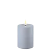 Deluxe Homeart LED Real Flame Outdoor Stumpenkerze staubig blau
