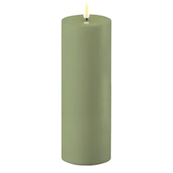 Deluxe Homeart LED Real Flame Outdoor Stumpenkerze staubig grün