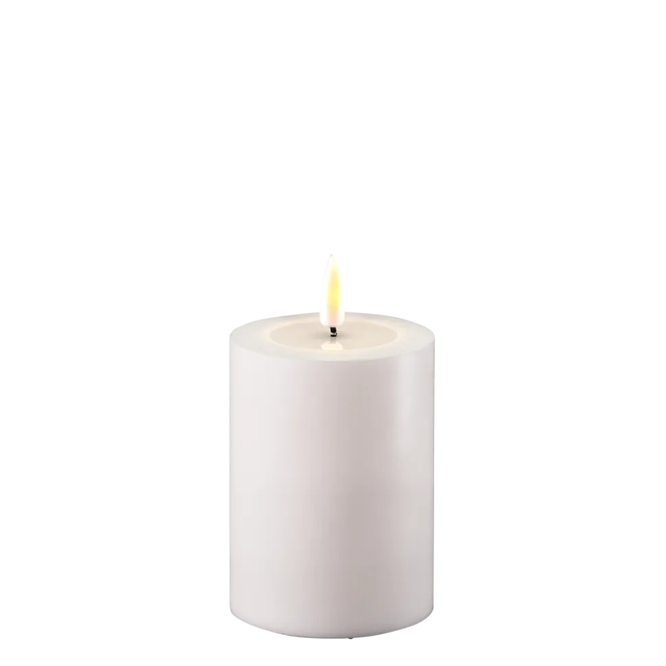 Deluxe Homeart LED Real Flame Outdoor Stumpenkerze weiß